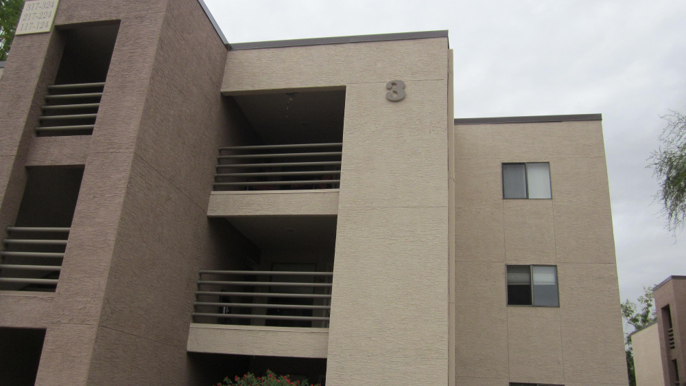 1340 N Recker 323